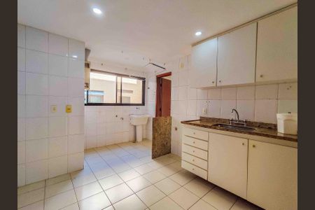 Apartamento à venda com 112m², 3 quartos e 2 vagas Apartamento à venda com 112m², 3 quartos e 2 vagasCozinha