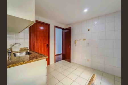 Apartamento à venda com 112m², 3 quartos e 2 vagas Apartamento à venda com 112m², 3 quartos e 2 vagasCozinha