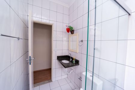 Casa à venda com 90m², 2 quartos e 2 vagasBanheiro