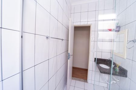 Casa à venda com 90m², 2 quartos e 2 vagasBanheiro