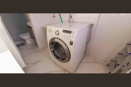 Apartamento à venda com 93m², 3 quartos e 2 vagas Apartamento à venda com 93m², 3 quartos e 2 vagasÁrea de Serviço