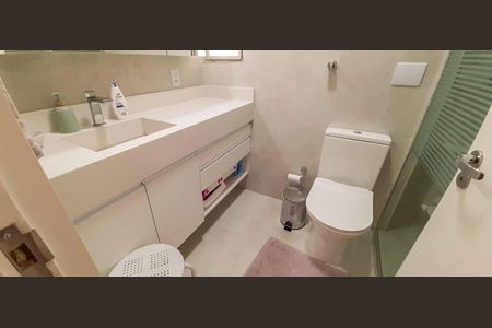 Apartamento à venda com 93m², 3 quartos e 2 vagas Apartamento à venda com 93m², 3 quartos e 2 vagasBanheiro