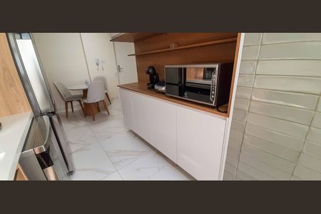 Apartamento à venda com 93m², 3 quartos e 2 vagas Apartamento à venda com 93m², 3 quartos e 2 vagasCozinha