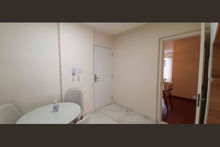 Apartamento à venda com 93m², 3 quartos e 2 vagas Apartamento à venda com 93m², 3 quartos e 2 vagasCozinha