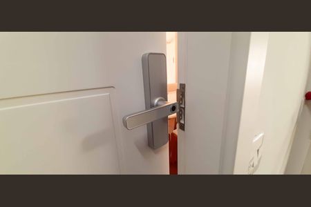 Apartamento à venda com 93m², 3 quartos e 2 vagas Apartamento à venda com 93m², 3 quartos e 2 vagasFechadura