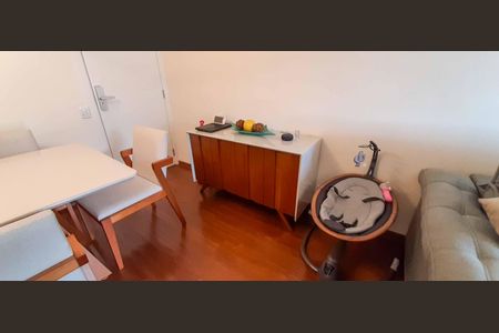 Apartamento à venda com 93m², 3 quartos e 2 vagas Apartamento à venda com 93m², 3 quartos e 2 vagasSala