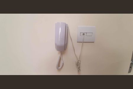 Apartamento à venda com 93m², 3 quartos e 2 vagas Apartamento à venda com 93m², 3 quartos e 2 vagasInterfone