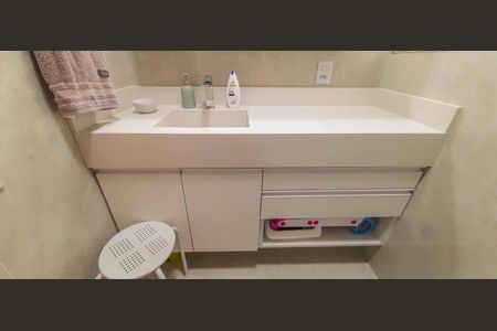 Apartamento à venda com 93m², 3 quartos e 2 vagas Apartamento à venda com 93m², 3 quartos e 2 vagasBanheiro