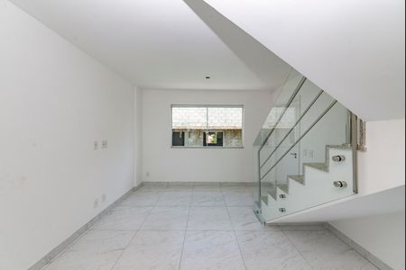 Apartamento à venda com 163m², 4 quartos e 3 vagas Apartamento à venda com 163m², 4 quartos e 3 vagasSala 1