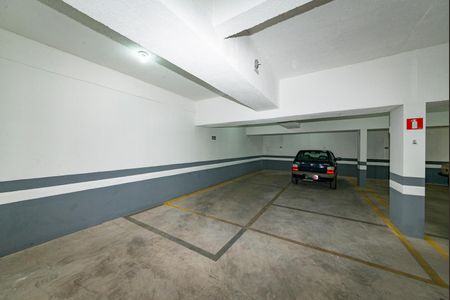 Apartamento à venda com 163m², 4 quartos e 3 vagas Apartamento à venda com 163m², 4 quartos e 3 vagasGaragem