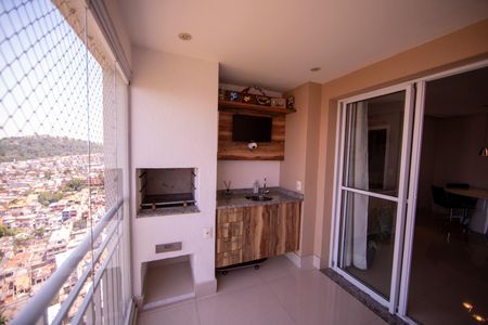 Apartamento à venda com 85m², 2 quartos e 2 vagas Apartamento à venda com 85m², 2 quartos e 2 vagasSacada/Sala