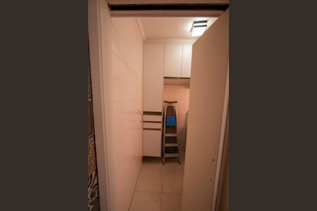 Apartamento à venda com 85m², 2 quartos e 2 vagas Apartamento à venda com 85m², 2 quartos e 2 vagasDispensa