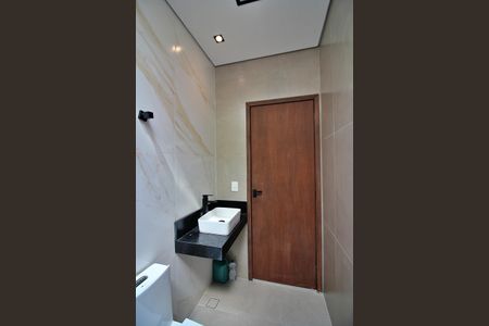 Casa à venda com 190m², 3 quartos e 4 vagasBanheiro Social