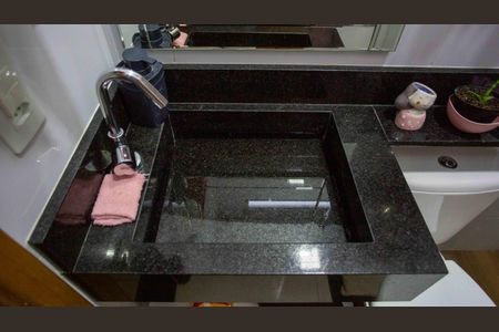 Casa à venda com 127m², 3 quartos e 2 vagasBanheiro Social