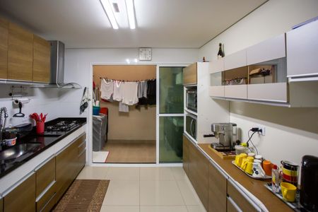 Casa à venda com 127m², 3 quartos e 2 vagasCozinha