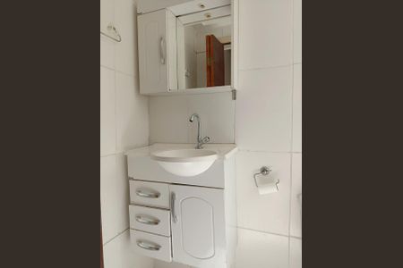 Casa à venda com 179m², 5 quartos e 2 vagas Casa à venda com 179m², 5 quartos e 2 vagasBanheiro social - casa 2