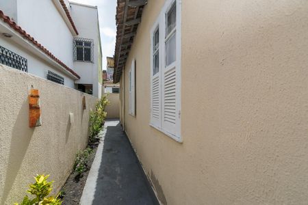 Casa à venda com 70m², 2 quartos e 1 vagaVaranda e garagem