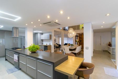 Casa de condomínio à venda com 365m², 4 quartos e 2 vagasCozinha