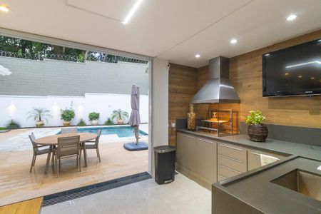 Casa de condomínio à venda com 365m², 4 quartos e 2 vagasEspaço gourmet e piscina