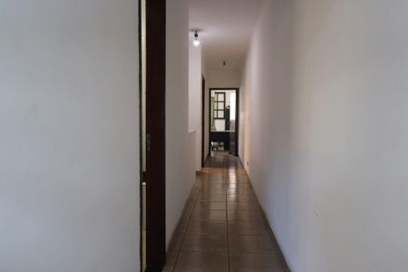 Casa à venda com 301m², 2 quartos e 4 vagasCorredor Quartos