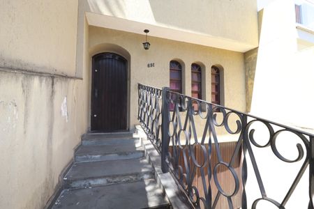 Casa à venda com 301m², 2 quartos e 4 vagasFachada Casa