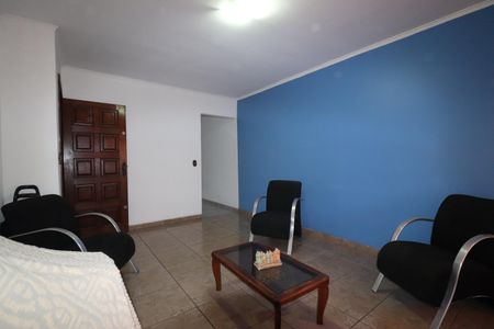 Casa à venda com 301m², 2 quartos e 4 vagasSala