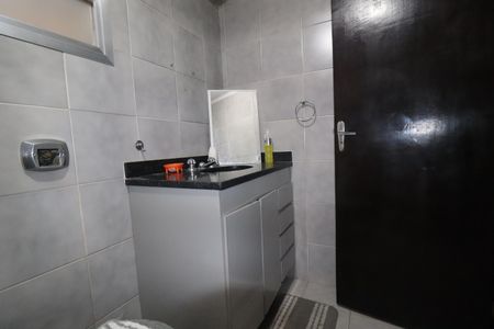 Casa à venda com 301m², 2 quartos e 4 vagasBanheiro 2