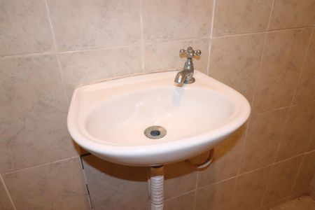 Casa à venda com 301m², 2 quartos e 4 vagasCasa 2 Banheiro 