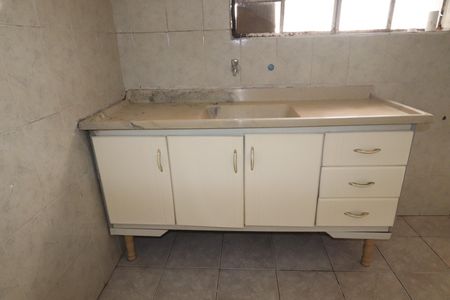 Casa à venda com 301m², 2 quartos e 4 vagasCasa 2 - cozinha