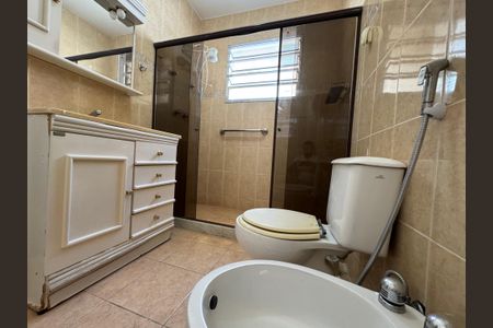 Casa de condomínio à venda com 190m², 3 quartos e 2 vagas Casa de condomínio à venda com 190m², 3 quartos e 2 vagasSuíte - Banheiro