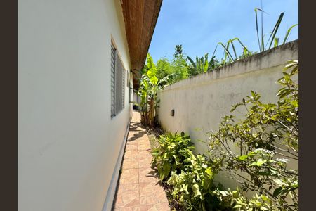 Casa de condomínio à venda com 190m², 3 quartos e 2 vagas Casa de condomínio à venda com 190m², 3 quartos e 2 vagasÁrea externa