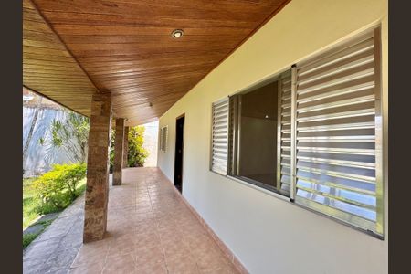 Casa de condomínio à venda com 190m², 3 quartos e 2 vagas Casa de condomínio à venda com 190m², 3 quartos e 2 vagasÁrea externa