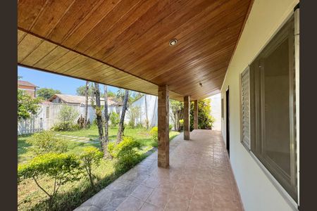 Casa de condomínio à venda com 190m², 3 quartos e 2 vagas Casa de condomínio à venda com 190m², 3 quartos e 2 vagasÁrea externa