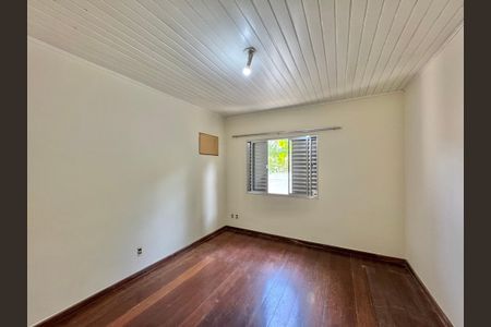 Casa de condomínio à venda com 190m², 3 quartos e 2 vagas Casa de condomínio à venda com 190m², 3 quartos e 2 vagasQuarto