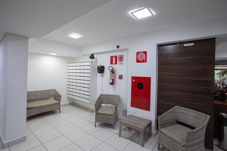 Apartamento à venda com 63m², 2 quartos e 1 vaga Apartamento à venda com 63m², 2 quartos e 1 vagaHall social