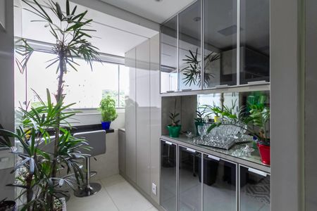 Apartamento à venda com 63m², 2 quartos e 1 vaga Apartamento à venda com 63m², 2 quartos e 1 vagaSala