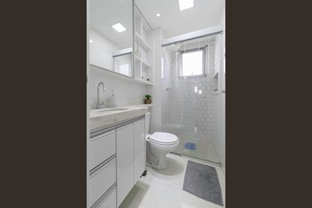 Apartamento à venda com 63m², 2 quartos e 1 vaga Apartamento à venda com 63m², 2 quartos e 1 vagaBanheiro social