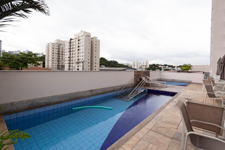 Apartamento à venda com 63m², 2 quartos e 1 vaga Apartamento à venda com 63m², 2 quartos e 1 vagaÁrea comum - Piscina