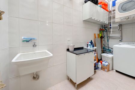 Casa à venda com 100m², 3 quartos e 2 vagasÁrea de Serviço