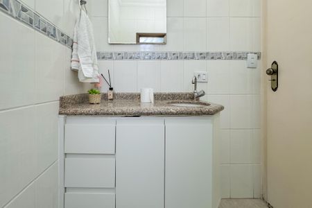 Casa à venda com 100m², 3 quartos e 2 vagasBanheiro Corredor