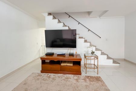 Casa à venda com 100m², 3 quartos e 2 vagasSala