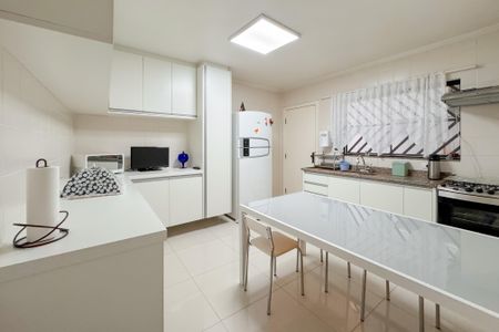 Casa à venda com 100m², 3 quartos e 2 vagasCozinha