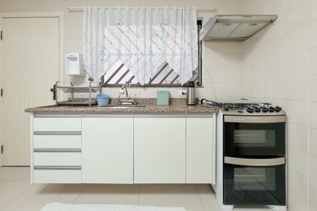 Casa à venda com 100m², 3 quartos e 2 vagasCozinha