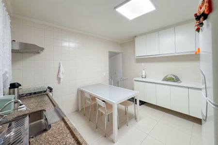 Casa à venda com 100m², 3 quartos e 2 vagasCozinha