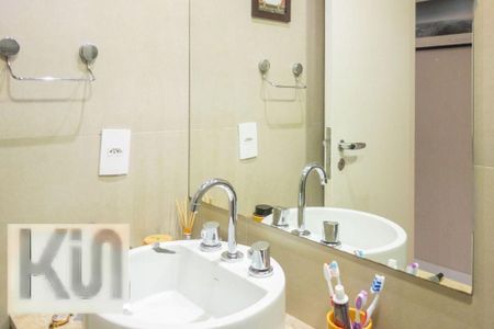 Apartamento à venda com 4 quartos, 160m² em Vila Gumercindo, São Paulo