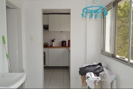 Apartamento à venda com 86m², 2 quartos e 1 vagaÁrea de Serviço