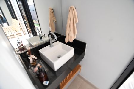 Casa à venda com 400m², 4 quartos e 5 vagasBanheiro de serviço