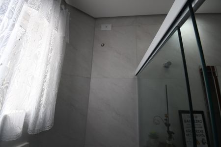 Casa à venda com 400m², 4 quartos e 5 vagasBanheiro 2