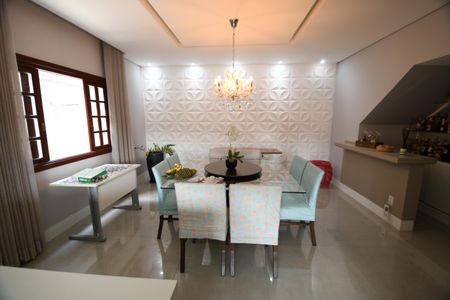 Casa à venda com 400m², 4 quartos e 5 vagasSala de Jantar