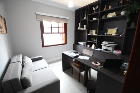 Casa à venda com 400m², 4 quartos e 5 vagasSala / Escritório
